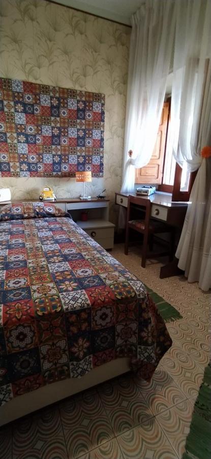 Maria Banana Guest House โปลลินา ภายนอก รูปภาพ